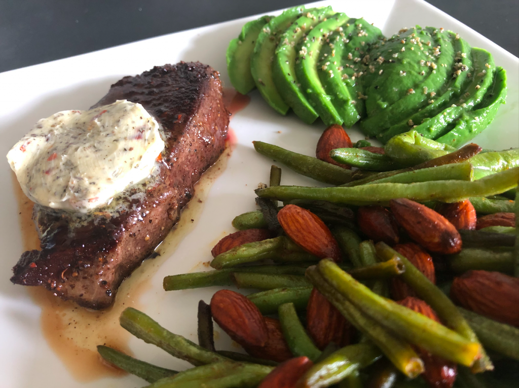 štavnatý steak
